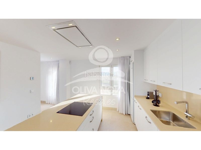 Foto 8a9a0587-dbc7-411e-940c-f24b76cbb929. Apartament amb aparcament piscina a Oliva nova Oliva