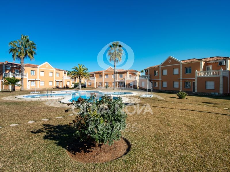 Foto e188c60b-8b5d-4d42-83b4-1baee70043de. Appartement avec parking piscine dans Oliva nova Oliva