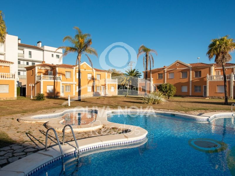 Foto eef31f29-f35b-4d79-a7fa-90d09a77124c. Appartement avec parking piscine dans Oliva nova Oliva