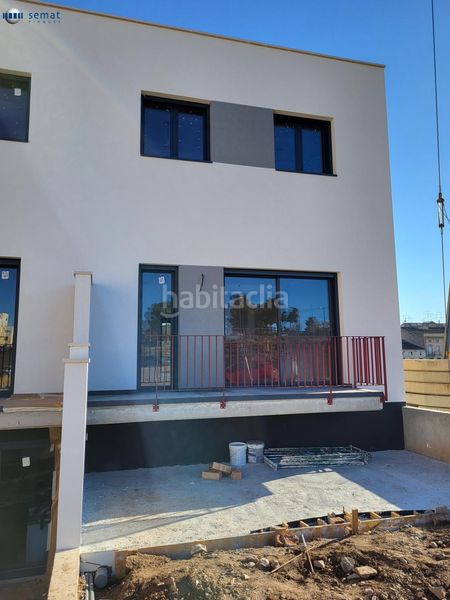 Foto 640d9759-9057-4ee2-9a4e-67edb2047e37. Casa adossada a Tàrrega