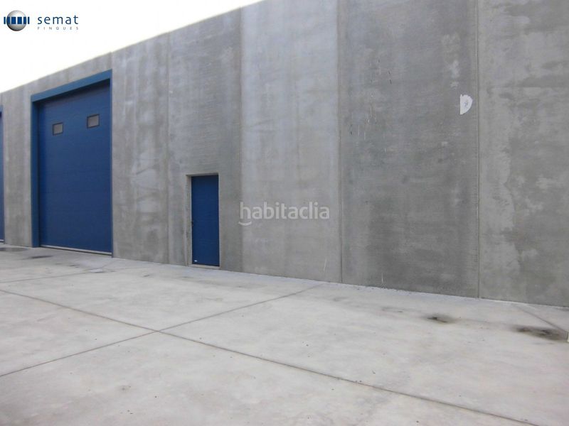 Foto 53b8bccb-1299-4868-a6ed-71f3110bac01. Nau industrial a Cervera