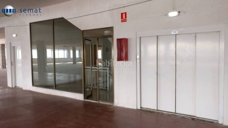 Foto 4f2c479a-4899-48e0-a035-14ccd4171266. Local comercial a Tàrrega