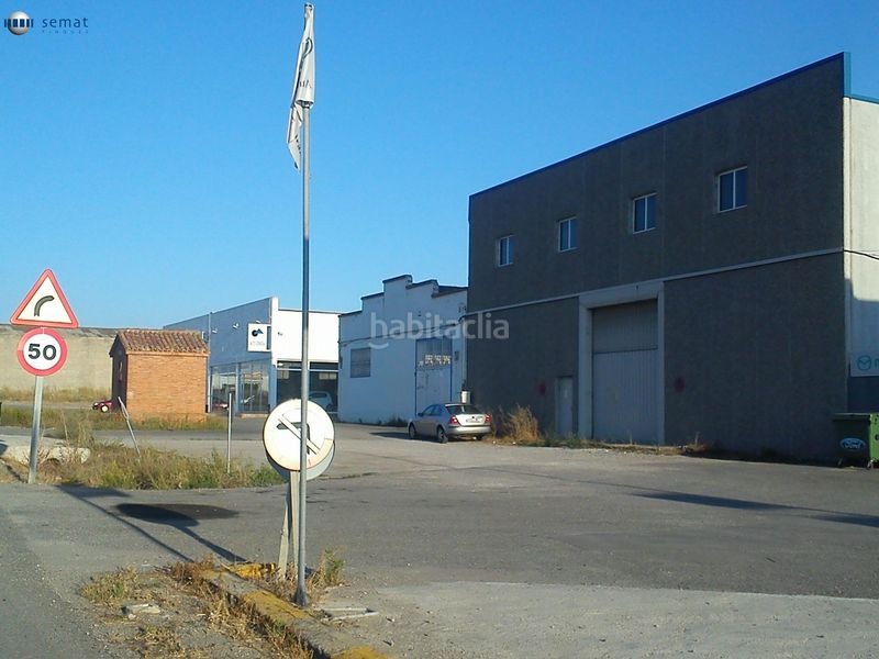 Foto bc53de55-8177-430a-9ef4-9878f2e9c464. Fabrikhalle in Cervera