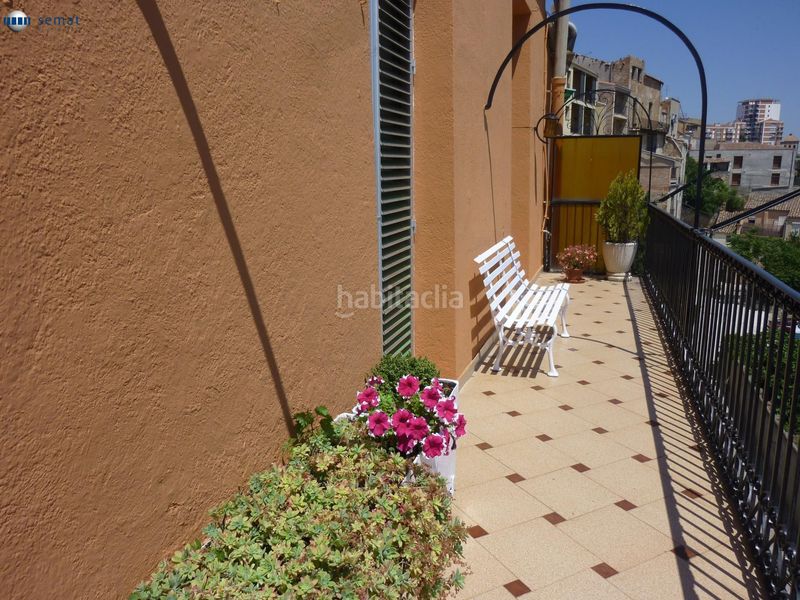 Foto 2c348b90-b5ef-4d6d-9374-a1ea56029ff8. Casa amb aparcament a Cervera