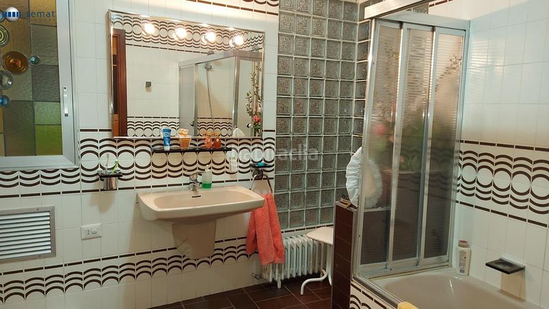Foto 2fda75c5-151f-4110-a058-fc798141d10d. Casa amb aparcament a Cervera