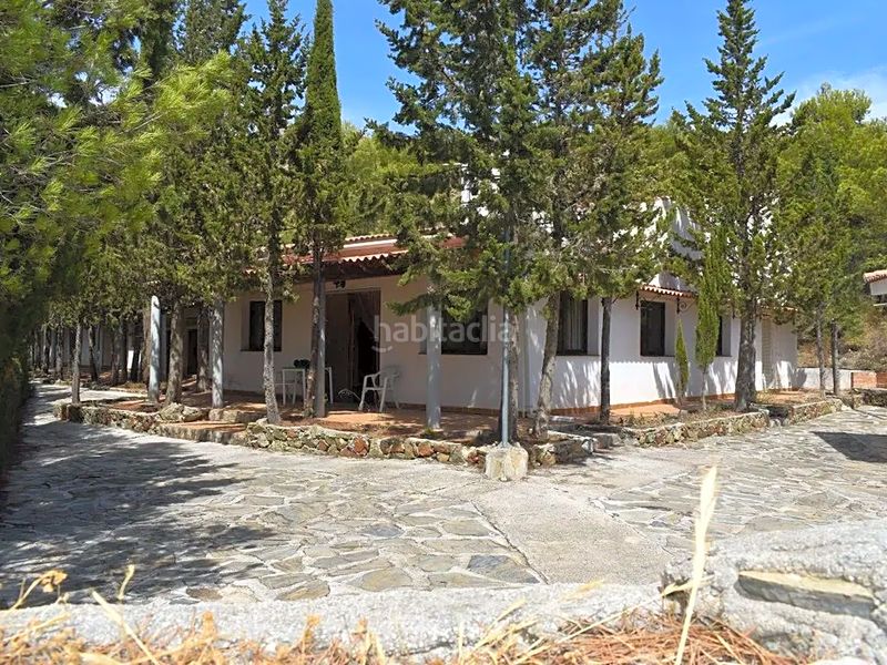 Foto 13b28076-ff44-4fb6-bc72-5eb47740d306. Edificio in Alozaina