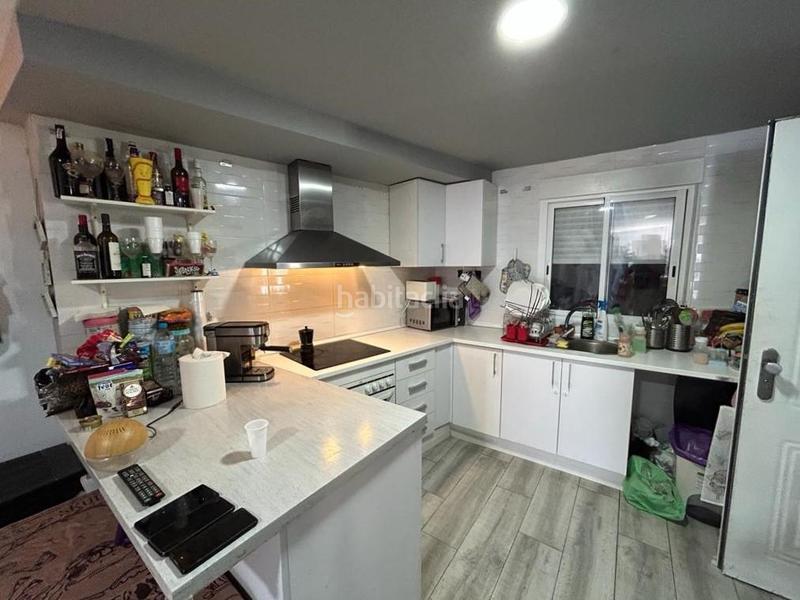 Foto 46efef5b-e285-4dea-86db-cfa830f2408c. Casa aparellada amb aparcament a Los Álamos Torremolinos