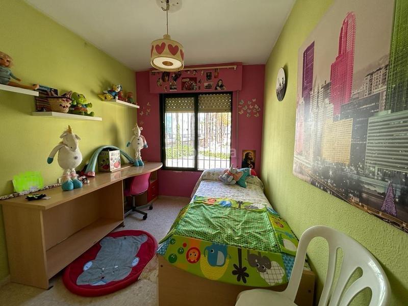 Foto cd3087b5-7512-402f-b274-8775af0f996f. Casa aparellada amb aparcament a Los Álamos Torremolinos