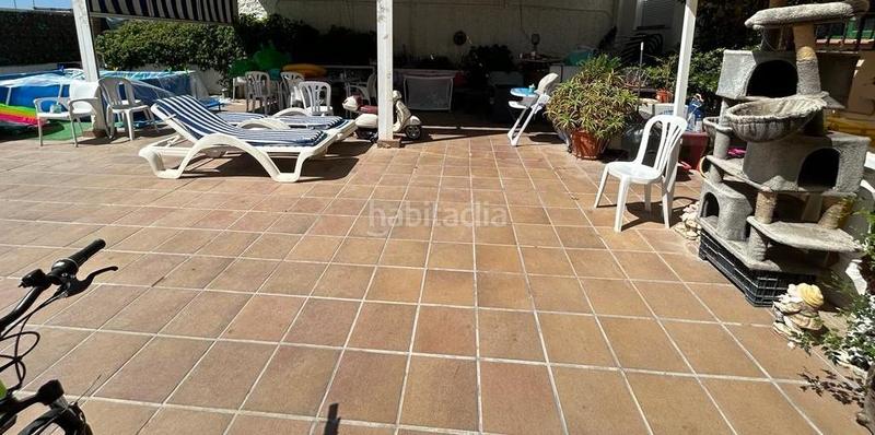 Foto a8c32aa0-b0dc-4859-a53f-d0c203c9c75d. Casa bifamiliare con parcheggio in Los Álamos Torremolinos
