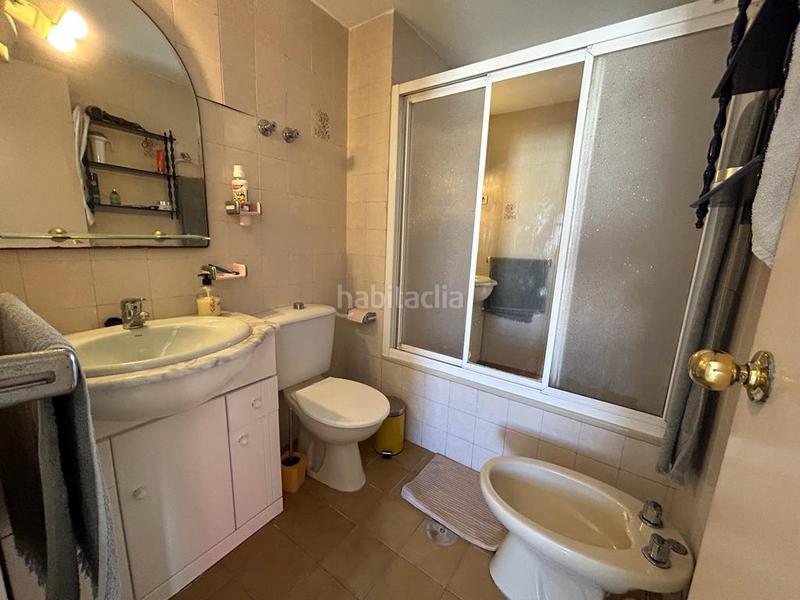 Foto b0ea7bb1-c109-4fc5-bf22-c00a57456a9e. Casa bifamiliare con parcheggio in Los Álamos Torremolinos