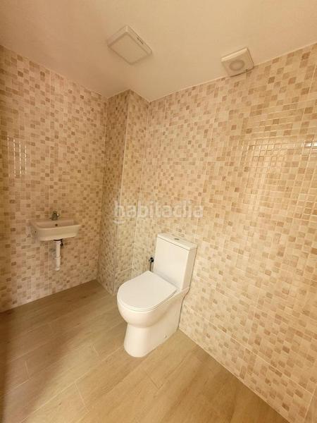 Foto 8116e536-e99c-4e6f-ad9b-253f7ab55319. Location local commercial dans Arroyo de la Miel Benalmádena