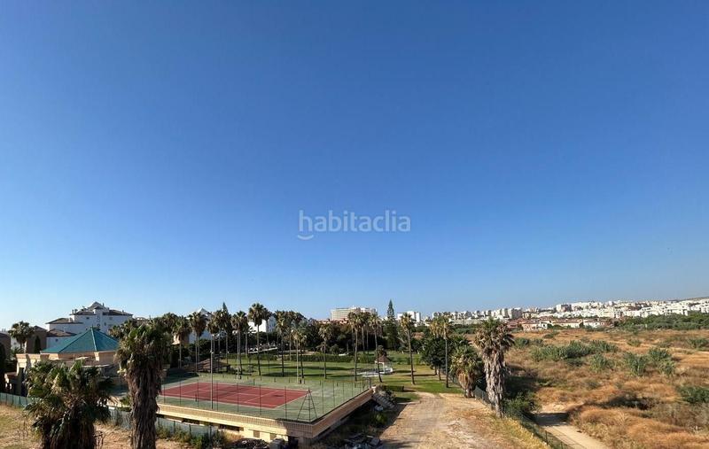 Foto f66aa8fc-967e-4f6d-a055-487820cfb664. Piso en Los Álamos Torremolinos
