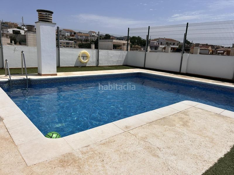 Foto 3f02a4cd-0888-4701-a1a6-fd02aaf3254d. Rent ground floor with parking pool in Torre de Benagalbón Rincón de la Victoria