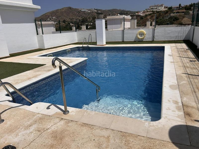 Foto 95f96bf5-4bad-4fef-816e-4fe69e7f45fc. Rent ground floor with parking pool in Torre de Benagalbón Rincón de la Victoria