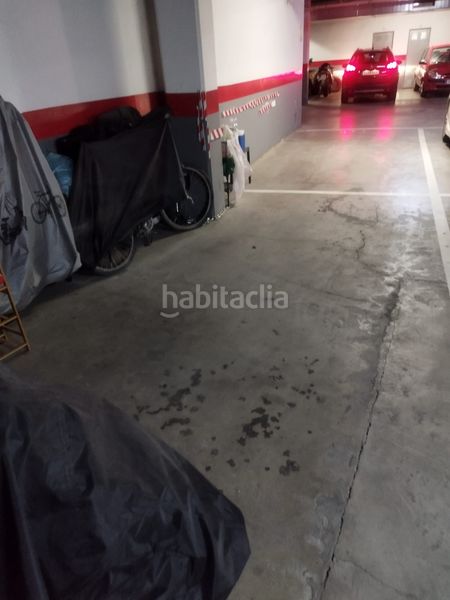 Foto d33a377c-ec8a-4e4b-9e54-50e54d4ae75d. Aparcament cotxe a Cedillo del Condado