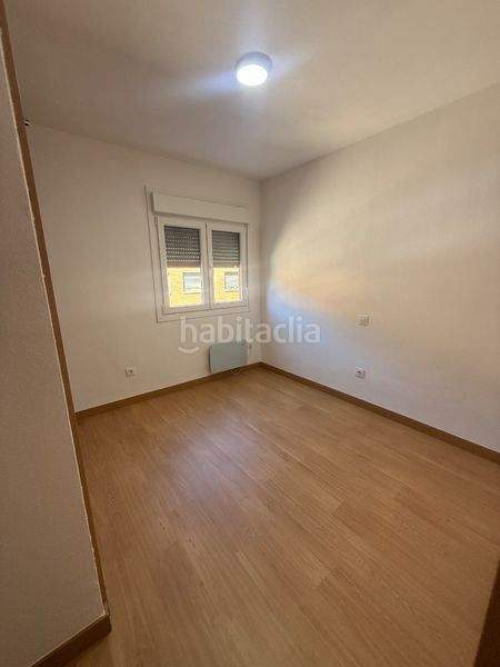 Foto d0464217-fa81-4aee-bc7f-dd08317b2c64. Lloguer pis amb calefacció aparcament a Magán