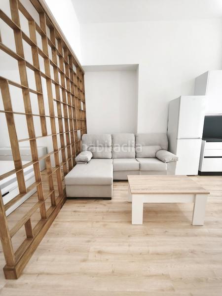 Foto 242d3a8d-c70e-47f2-a5d0-d591f8f3be65. Alquiler apartamento en Las Trescientas-San Francisco-Ciudad Vergel Elda