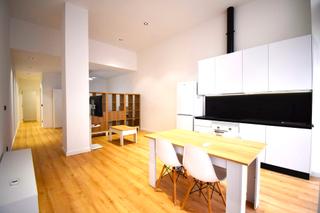 Miete Etagenwohnung in Calle doctor rodríguez fornos 20