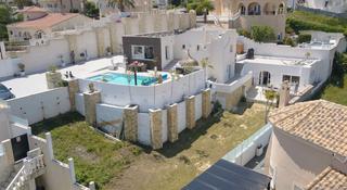 Xalet en Calle pilar 562. Ref.- 58.- moderna villa en ciudad quesada con vistas al mar