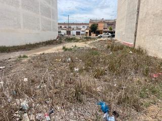 Terreny residencial a Calle guardamar del segura 23. Solar en dolores-  ref-10 a