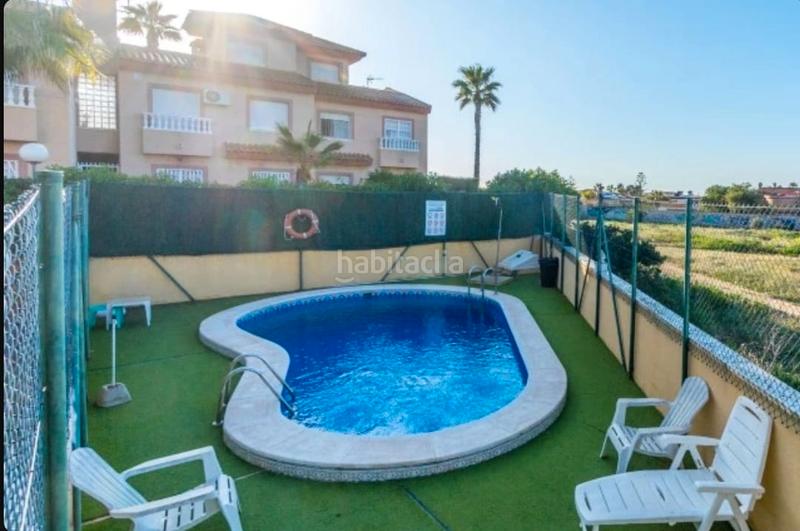 Foto 4eb3d39d-e97d-43c4-9668-bbda7e51e149. Casa aparellada a calle argolidas 36 a Aguas Nuevas Torrevieja