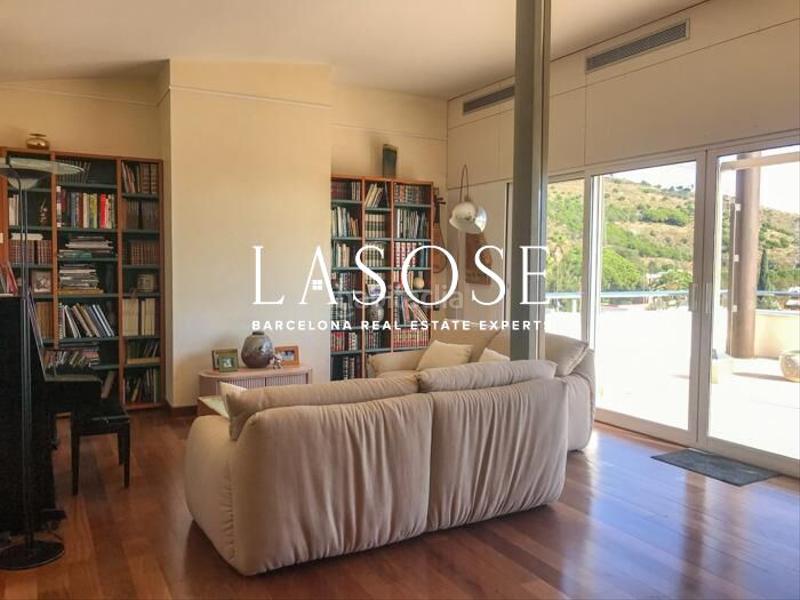 Foto 154232e6-fac0-4547-9569-e319948fe4dc. Casa lujosa casa con piscina en esplugues en Ciutat Diagonal Esplugues de Llobregat