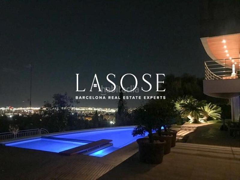 Foto 28643401-c76c-4e56-9fcf-73f9e8018871. Casa lujosa casa con piscina en esplugues en Ciutat Diagonal Esplugues de Llobregat