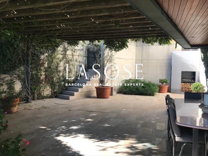 Foto 66f04330-5d7c-4bf7-be30-b3d3b2085271. Casa lujosa casa con piscina en esplugues en Ciutat Diagonal Esplugues de Llobregat