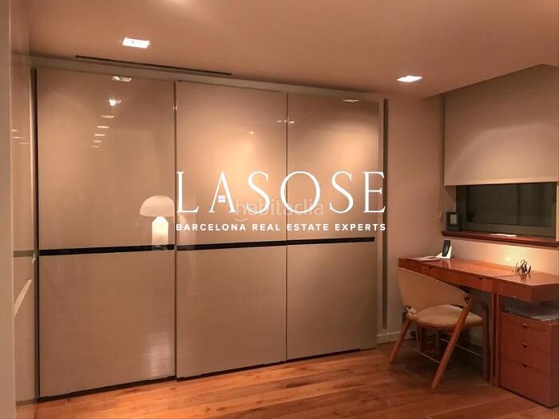 Foto d174e2ce-ea8e-4b5b-94c6-75b30b95f9c7. Casa lujosa casa con piscina en esplugues en Ciutat Diagonal Esplugues de Llobregat