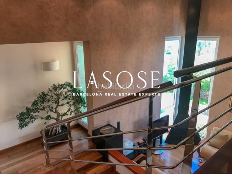 Foto fead4bbd-5d3d-41dc-804e-81532cba6542. Casa lujosa casa con piscina en esplugues en Ciutat Diagonal Esplugues de Llobregat