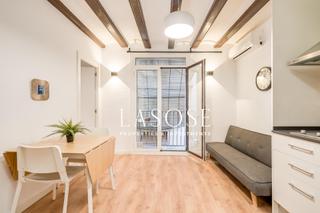 Pis  Carrer cabres. Piso en venta cerca de la rambla
