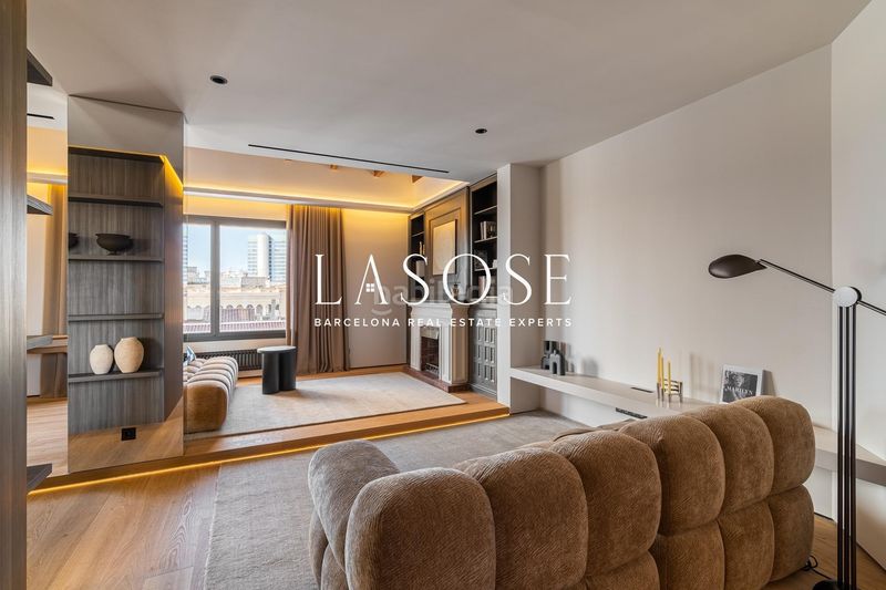 Foto 7699bf37-7b43-4ae7-aabe-1d7d2532a7d5. Ático exclusivo ático con terraza y vistas en el corazón del eixample en Barcelona