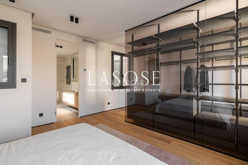 Foto a331c437-69f4-4386-8db8-cf9119458dbf. Ático exclusivo ático con terraza y vistas en el corazón del eixample en Barcelona