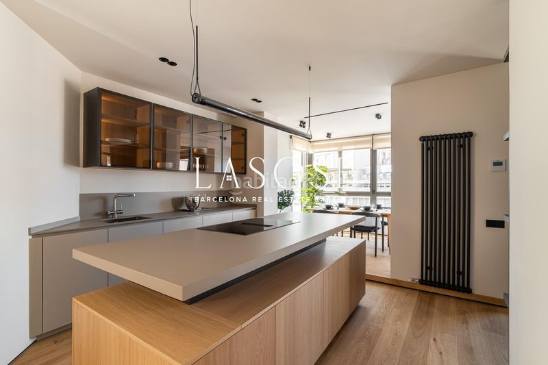 Foto dd9c24d0-b904-413f-abb0-d98669d9d3f2. Ático exclusivo ático con terraza y vistas en el corazón del eixample en Barcelona