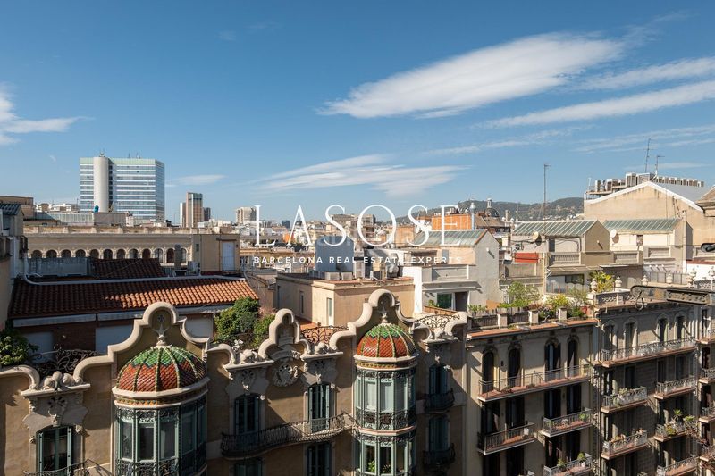 Foto fc2911cb-9c92-4232-8116-955f8ed1c01e. Ático exclusivo ático con terraza y vistas en el corazón del eixample en Barcelona