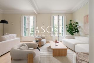 Piso  Carrer casp. Exclusiva propiedad de alto standing en finca regia del eixample