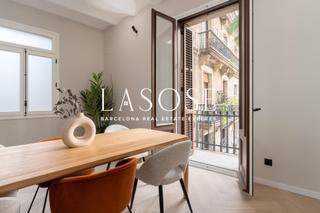 Appartement  Carrer carrer de les beates. Exclusivo piso rehabilitado junto a la catedral y el palau de la