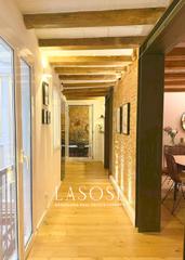 Alquiler Piso  Carrer gignas. Apartamiento amplio de tres dormitorios recién reformado en ciud