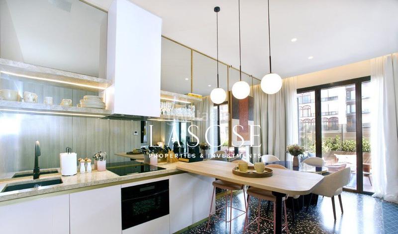 Foto 2be829e4-2a0b-462d-bfdb-7a6a221c2cd8. Lloguer pis amb calefacció piscina a Dreta de l´Eixample Barcelona