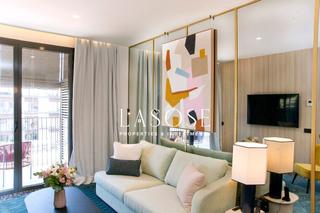 Location Appartement  Carrer consell de cent. Lujoso piso de un dormitorio con terraza en alquiler en la dreta