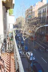 Lloguer Pis  Valencia. Amplia vivienda de 4 habitaciones en alquiler en sagrada familia
