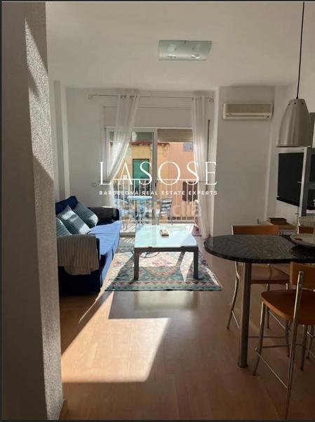 Foto 4f1c6059-aef2-49b3-940f-e925c998c4e6. Alquiler apartamento luminoso piso amueblado en alquiler con 2 balcones en Barcelona