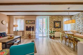 Miete Appartement  Avenida ajuntament. Maravilloso apartamento frente al emblemático ayuntamiento de si