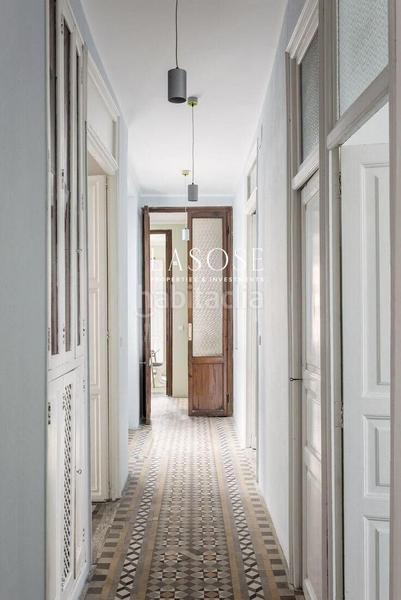 Foto f2123a23-3b01-40c8-b7d2-b442109430ee. Appartement dans Sant Antoni Barcelona