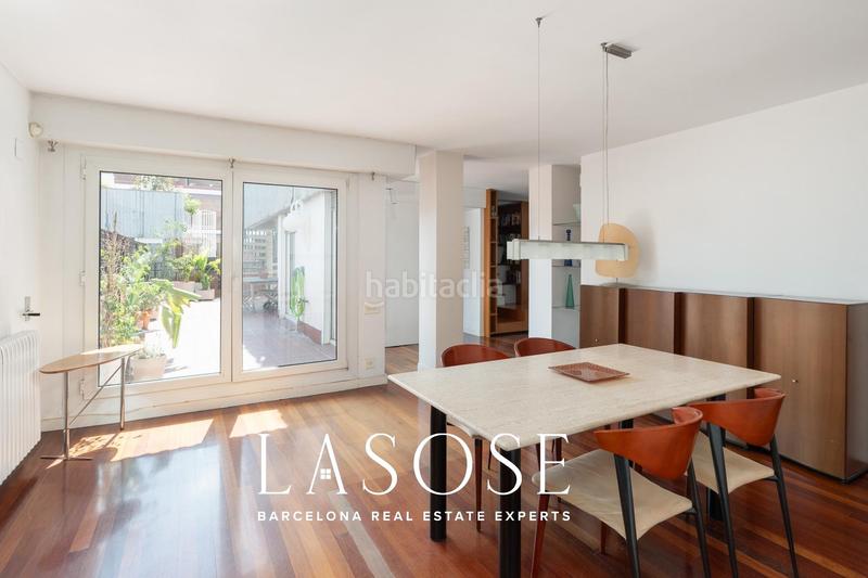 Foto 65ab0e37-a600-4d62-9c3f-6f35184f6eb8. Attico con riscaldamento piscina in Tres Torres Barcelona
