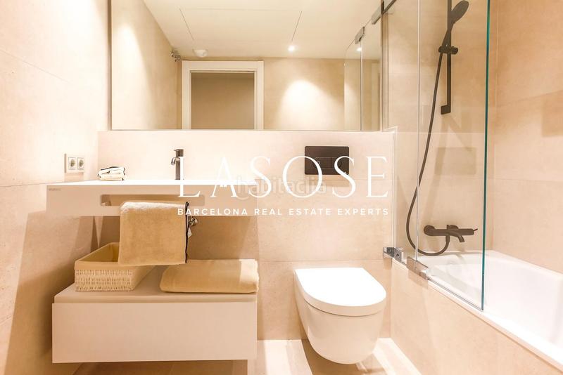 Foto 46ed4f0a-cbac-4c64-91a1-54d0d8e64d4a. Rent ground floor with heating parking pool in La Plana Sitges