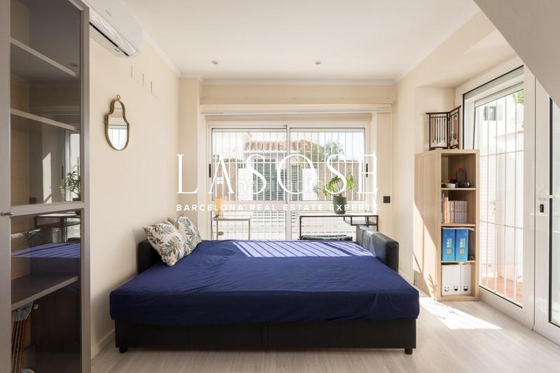 Foto 562912ed-7b38-45ed-aaee-025e230b93f9. Alquiler loft luminoso estudio con jardín en Pedralbes Barcelona