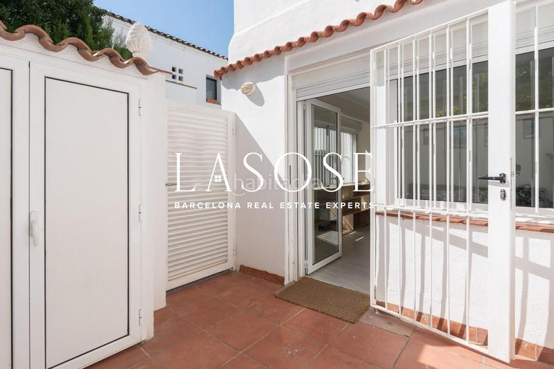 Foto a5577bd3-1c3c-4f36-a843-235e5d823d50. Alquiler loft luminoso estudio con jardín en Pedralbes Barcelona
