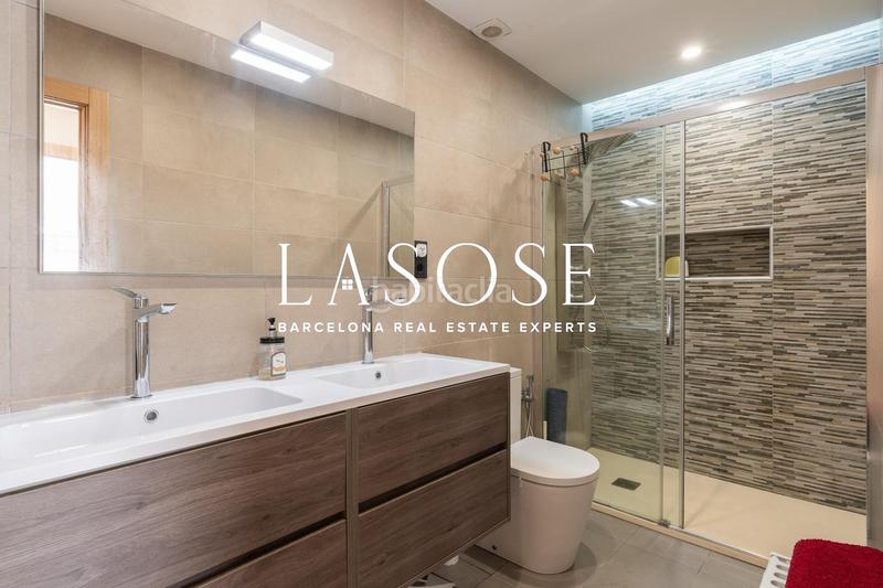 Foto ef23ed1e-4bd9-46c9-8f12-20ec44e4efb7. Alquiler loft luminoso estudio con jardín en Pedralbes Barcelona