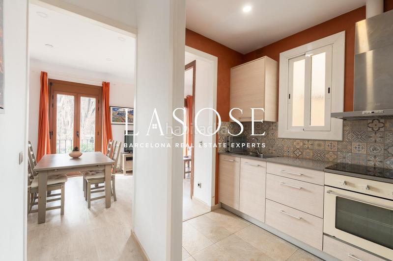 Foto 85a6c5be-ab2d-40cc-96dd-91f099b9bb6c. Alquiler apartamento  en alquiler con vistas a la sagrada familia en Barcelona